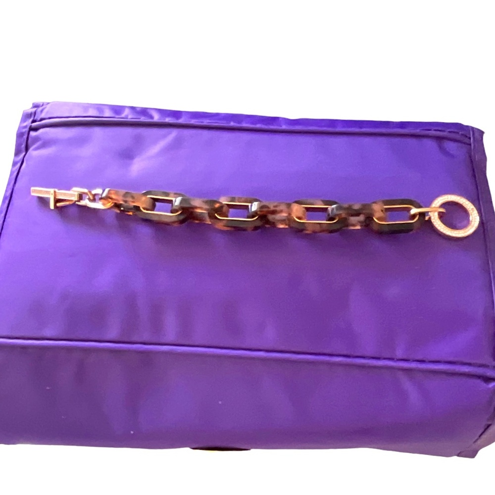 Michael Kors Tortoiseshell Color Women’s Bracelet fits up to 7 1/2